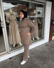 Load image into Gallery viewer, Evelyn Set - Tan