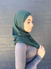 Load image into Gallery viewer, Green Two Piece Cotton Hijab
